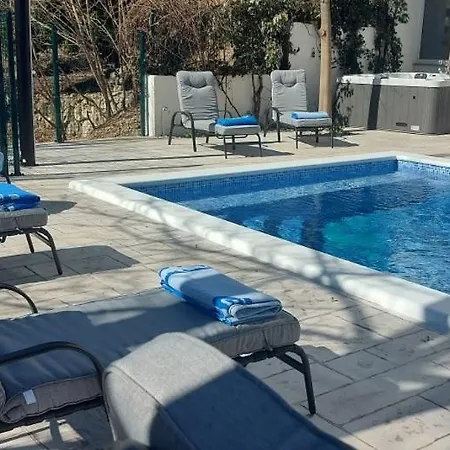 Βίλα Villa Zara *